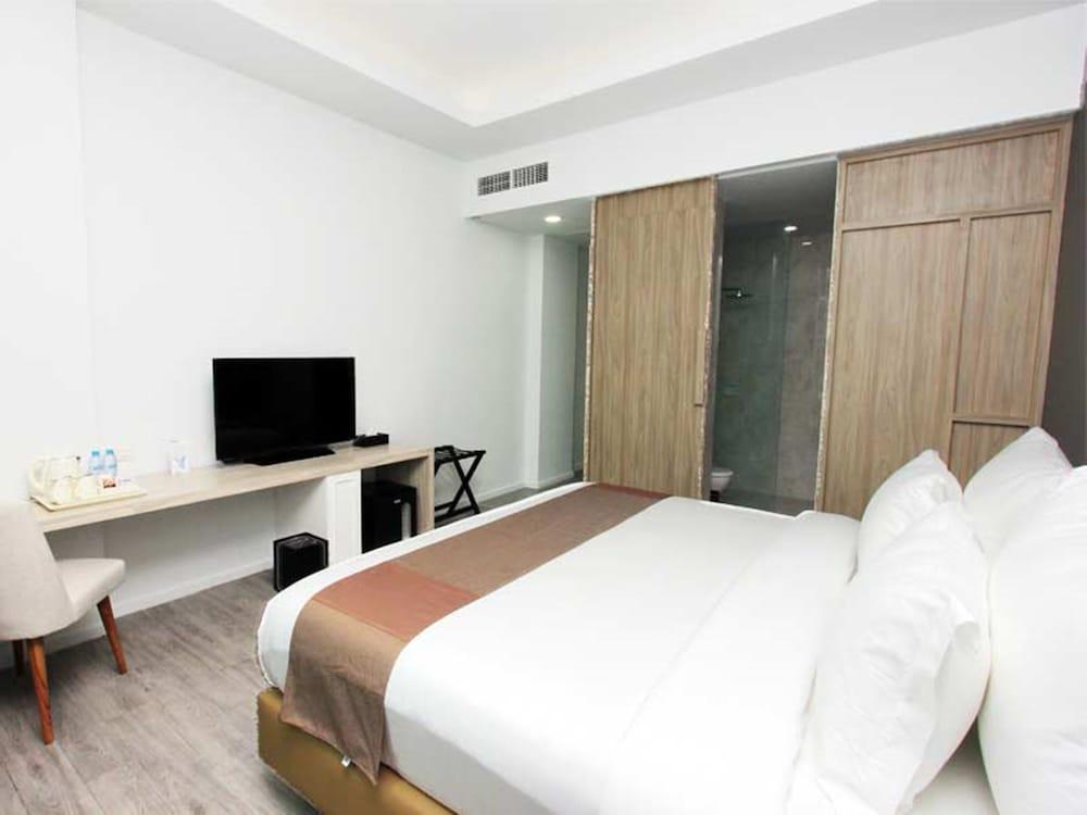 Sparks Life Jakarta, Artotel Curated Eksteriør billede